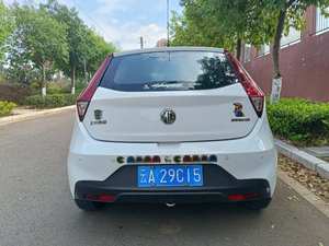 MG3 1.5L Luxury Hatchback 5 Puertas 5 Asientos Vehículo de Segunda Mano Transmisión Automática Smart Link Cámara Trasera Neumático R16 Volante a la Izquierda Tapicería de Tela Oscura - Product Image 4