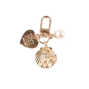 Originality Heart Shell Pendant Keychain Women Fashion Letter Label Key Chain Handbag Hanging Pendant Keyring