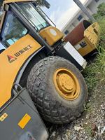 Compacteur vibrant à tambour unique SDLG RS8220 de 20 tonnes, d'occasion et robuste, pour les travaux de pavage des pistes aéroportuaires en Afrique et en Amérique du Sud