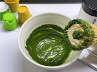 Yibenef – Poudre de Matcha Cérémonial Bio en Gros, Formule Personnalisée Vérifiée en Laboratoire, Sachets de Matcha en Stick OEM Personnalisables