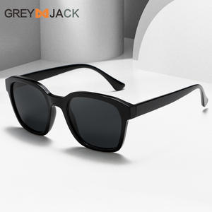 Gafas de Sol Greyjack Unisex, Montura TR90, Lentes TAC, Protección UV400, Estilo Deportivo Negro - Product Image 3