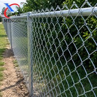 En stock: Rollos de malla de alambre galvanizado tipo ciclón de 8 y 6 pies para cercas de malla de alambre con accesorios