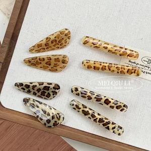 Meiqiuli – pince à cheveux imprimée léopard, pince à bec de canard en acrylique, accessoire de cheveux rétro à la mode pour femmes, pour franges longues - Product Image 3
