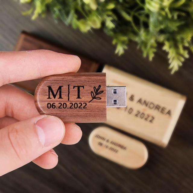 32GB USB3.0 Oval Wooden Flash Drive Case Wooden USB Stick Super Speed Thumb Drive Jump Drive Walnut Maple Material