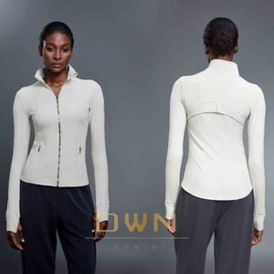 Haut de yoga pour femme avec fermeture éclair dorée, veste de fitness coupe-vent à col montant pour la course à pied, haut extensible à manches longues et ajusté - Product Image 2