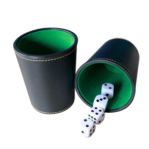 Juego de tazas de dados de polipiel con compartimento de almacenamiento, coctelera forrada de fieltro, incluye 5 dados de puntos para <span class=keywords><strong>Farkle</strong></span>/Craps/Backgammon/Bar - Product Image 2