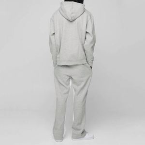 Ensemble de survêtement deux pièces personnalisé pour homme : sweat à capuche gris chiné imprimé avec empiècements contrastants et fermeture éclair intégrale, et pantalon de survêtement décontracté color block - Product Image 2