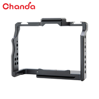 Cage pour appareil photo A7M4/A7M3/A7R5 en alliage d'aluminium, fixation rapide Arca, haute qualité, légère, étanche, personnalisable OEM, découpe laser
