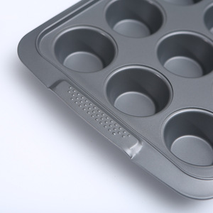 แม่พิมพ์เค้กเหล็กคาร์บอนทรงกลม 12 ถ้วย เครื่องมืออบขนมแบบไม่ติดกระทะ สำหรับใช้ในบ้าน - Product Image 2