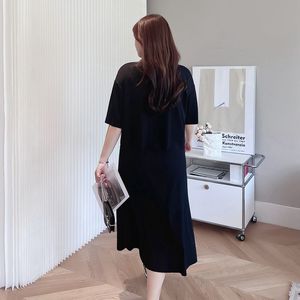 Ensemble deux pièces pour femmes Runqi N8422, taille plus, couleur noire unie, tricot en tencel et lin, coupe ample pour femmes courbes - Product Image 2