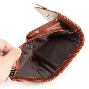 Royal Bagger – portefeuilles courts avec blocage RFID pour femmes, portefeuille classique en cuir de vache véritable lisse, porte-cartes élégant pour dames - Product Image 5