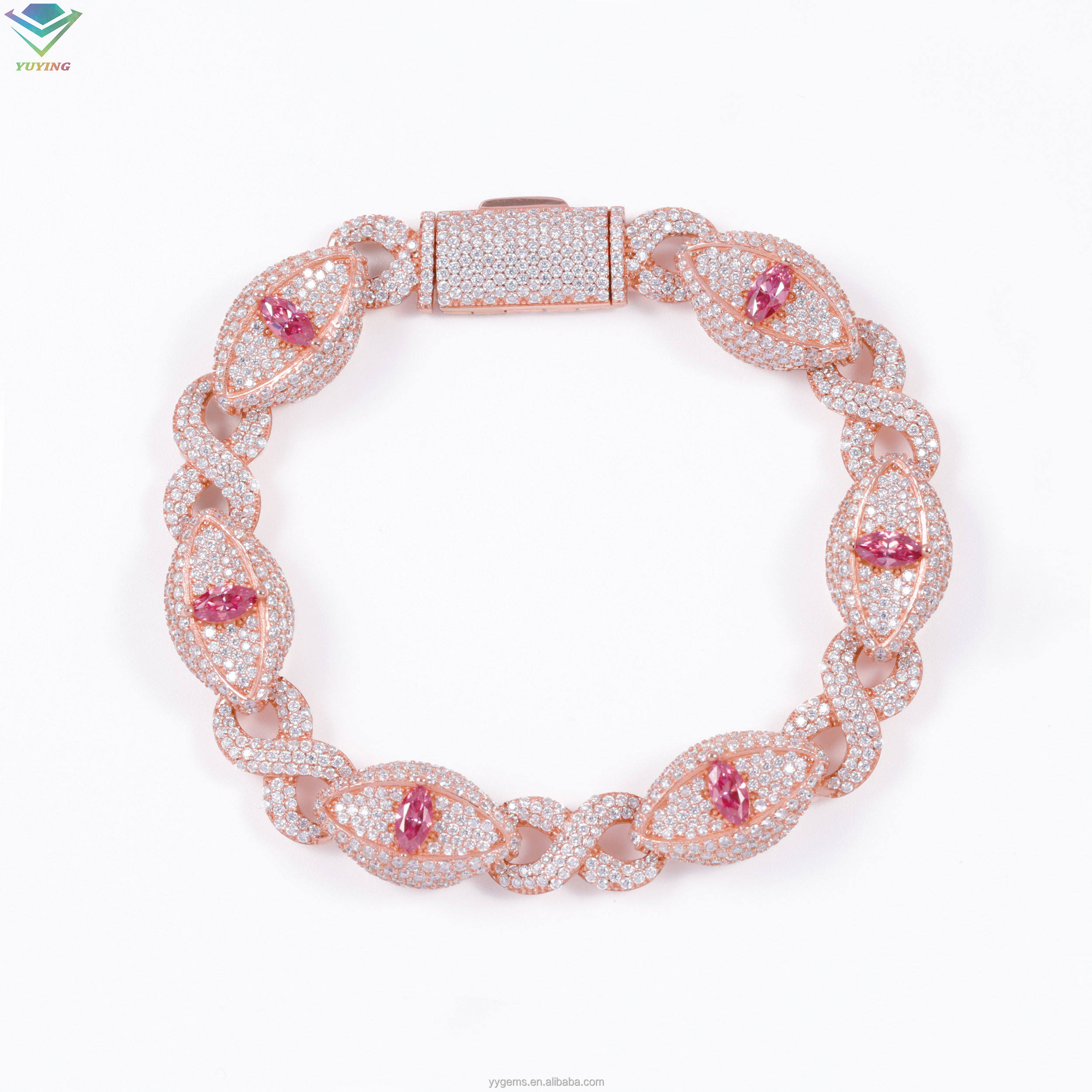 ดวงตาสีชมพู