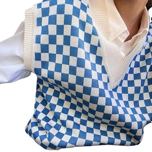 Gilet di lana a maniche corte con scollo a V autunnale a contrasto a contrasto da donna maglione alla moda della stessa maglia - Product Image 2