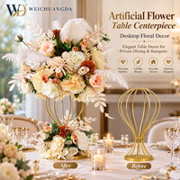 Centre de table floral artificiel moderne et minimaliste, fait main en soie et métal, arrangement floral au parfum subtil pour mariage