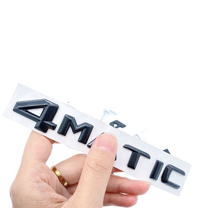 Nouveaux autocollants de logo de voiture 3D ABS chromés 4MATIC pour <span class=keywords><strong>Mercedes</strong></span> C63 C200L, emblèmes de <span class=keywords><strong>coffre</strong></span> arrière, nouveaux badges de <span class=keywords><strong>coffre</strong></span> arrière 3D ABS chromés - Product Image 5