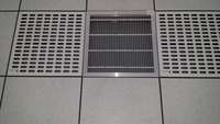 Panel Lantai Angkat Anti-Statik Berlubang Baja Ventilasi 45% dengan Finishing HPL, Sistem Pedestal Ketinggian Dapat Disesuaikan untuk Data