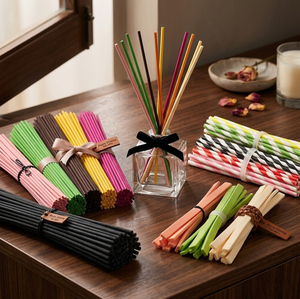 Hotel&Home Hoogwaardige, hoog-permeabele, diffuus rieten geurstokjes op maat, met aroma vezels en gepersonaliseerde kleur. - Product Image 1