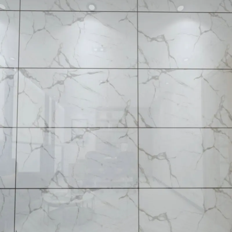 600 × 1200 mm 24 × 48 Zoll Carrara weiße glasierte polierte Porzellanfliesen modernes Zuhause Innenausstattung Boden Keramik-Porzellanfliesen Preis