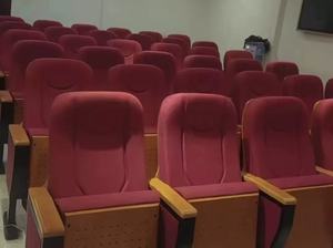 Chaises pliantes modernes pour auditorium et théâtre – Sièges confortables en fer pour cinéma, écoles, salles de conférence et églises – Vente chaude de Chine - Product Image 5
