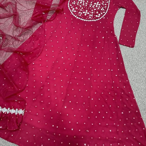 Lanzamiento de un nuevo diseñador de ropa de fiesta Look Heavy Viscos Velvet con Secuencia de bordado pesado Vestido de trabajo con Dupatta - Product Image 1