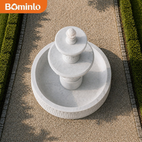 Grande fontaine de jardin extérieure en marbre blanc à 3 niveaux, bassin cannelé, sculpture artisanale, élément aquatique pour hôtel, villa, cour et aménagement paysager