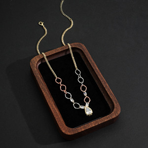 Collier en perles plaqué or 3 tons avec zircon, parure de bijoux fantaisie pour femme, motif papillon, cadeau idéal pour maman, usage quotidien - Product Image 2