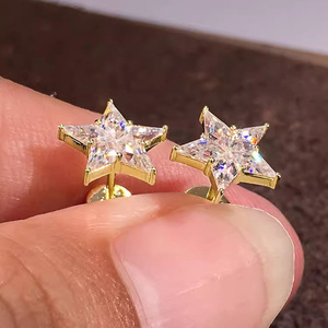 CAOSHI 2026 Nouvelles Boucles d'Oreilles Clous en Laiton Scintillantes en Forme d'Étoiles avec Zircon et Cristal pour Femme, Bijoux de Fiançailles - Product Image 4