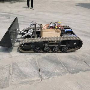 Electric Track Fertilizer Spreader Remote Control Large Farm Use <b>Agricultural</b> <b>Machinery</b> <b>Equipment</b> - Product Image 1