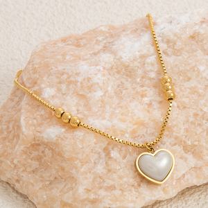 Chaîne de cheville creuse pour femme, style rétro vintage, étanche, en acier inoxydable plaqué or 18 carats, accessoire de mode - Product Image 3