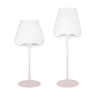 Verre à vin rose dégradé sur pied, fond concave, finition mate, design minimaliste, qualité alimentaire, logo personnalisé