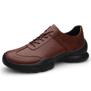 รองเท้าลำลองหนังแท้สำหรับผู้ชาย ซับในตาข่าย สีพื้น ระบายอากาศได้ดี น้ำหนักเบา เหมาะสำหรับเดินป่า กีฬากลางแจ้ง และวิ่งจ๊อกกิ้ง - Product Image 5