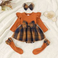 Nouvelle collection Printemps 2026 : Ensemble bébé fille en coton, jupe à manches longues, motif écossais, avec nœud, fermeture boutonnée, ceinture et chaussettes, idéal pour Noël