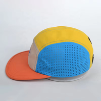 Casquettes de camping 5 panneaux en nylon ajustables personnalisées, non structurées, avec trous découpés au laser, pour le running et le camping