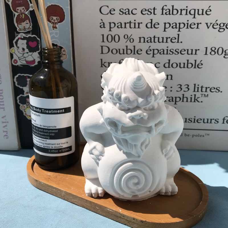 Moule blanc laiteux en silicone décoration pi xiu maison