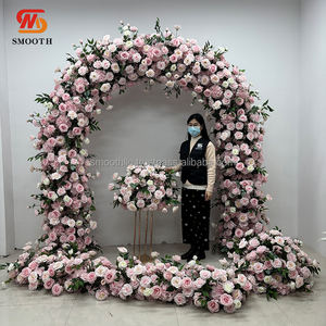 Centros de Mesa Florales Rosados para Decoración de Bodas, Ramo de Flores con Follaje - Product Image 5