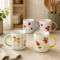 Tasses à fruits à carreaux colorées peintes à la main SWT, qui apportent un charme ludique et un caractère frais aux cuisines européennes et américaines au quotidien