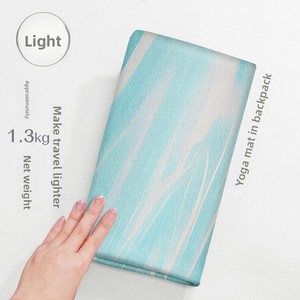 เสื่อโยคะแบบพับได้ ขนาด 183 ซม. รูปทรงสี่เหลี่ยมผืนผ้า กันลื่น ซับเหงื่อ ผลิตจากผ้ากำมะหยี่นุ่ม พกพาสะดวก สำหรับมืออาชีพ จัดส่งแบบดรอปชิปปิ้ง - Product Image 1