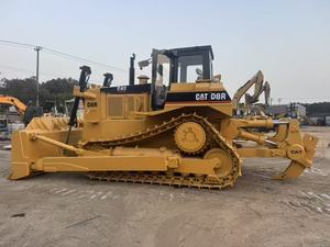 Potente Tractor de Orugas Usado Caterpillar D8R Modelo 2023 con Ripper Multivástago y Bomba de Motor para Eliminación de Sobreterreno en Obras - Product Image 6
