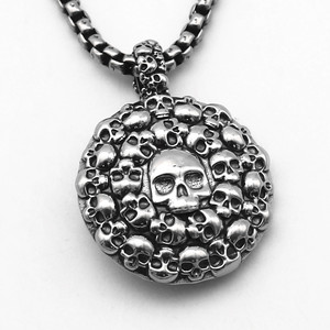 yunnique Retro Skull Relief Pendant Titanium Steel Unisex Necklace Rotating Design Geometric Skeleton Pattern Fashion Jewelry - Product Image 2