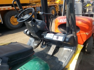 Montacargas Usado Komatsu 30 a Precio Económico, Montacargas Diésel FD30 Usado, Motores de Montacargas Usados 3t FD30 en Venta, Montacargas Komatsu Usados 3t - Product Image 4