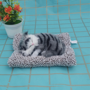 Bán Trực Tiếp Từ Nhà Máy Mèo Gọi Mô Phỏng Bắt Chước Với Thảm Than Tre Trông Giống Như Mèo Sang Trọng Thật - Product Image 4