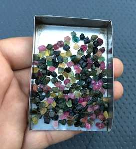 Piedras preciosas naturales de turmalina, lote de 50 unidades de piedras naturales de turmalina, sin procesar, pequeñas, sueltas, para fabricación de joyas - Product Image 3