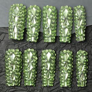 Uñas postizas acrílicas de cobertura completa de 4.5 cm de largo, al por mayor, de alta calidad, hechas a mano, con etiqueta privada. - Product Image 2