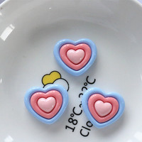Vente en gros de breloques plates en résine, fleur, lapin, coeur, bijoux à bricoler soi-même, crème, colle, épingle à cheveux, chaussures, matériaux faits à la main, breloques en résine