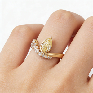 Anillo de compromiso y moda de plata personalizado con oro macizo de 10K/14K/18K, con circonitas cultivadas en laboratorio CVD de calidad IGI VVS-VS, corte brillante, estilo clásico y diseño en racimo. - Product Image 5