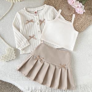 Conjunto de 3 Piezas Estilo Coreano para Niñas Pequeñas, Cárdigan con Lazo Estilo Academia, Camisola Lisa y Falda Plisada - Product Image 1