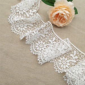 Ribete de encaje guipur bordado floral blanco de 10 cm de ancho para vestido, borde decorativo elegante hecho a mano - Product Image 3