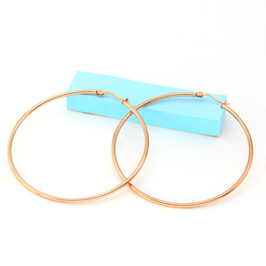 Boucles <span class=keywords><strong>d</strong></span>'Oreilles Tendance en Acier Inoxydable Plaqué Or 18 Carats Légères Hypoallergéniques, Grandes Créoles Ouvertes Bijoux - Product Image 3