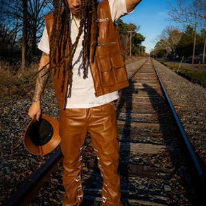 <span class=keywords><strong>Tuta</strong></span> Sportiva Casual <span class=keywords><strong>di</strong></span> Alta Qualità per Uomo, Due Pezzi: Gilet Cargo e <span class=keywords><strong>Pantaloni</strong></span> in <span class=keywords><strong>Pelle</strong></span> <span class=keywords><strong>a</strong></span> Pieghe, Completo Sportivo in <span class=keywords><strong>Pelle</strong></span> - Product Image 1