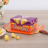 Dekorative Papier-Snackbox mit Batik-Peranakan-Muster in Lila-Orange mit Sichtfenster-Deckel für Bäckerei, Geschenke, Partys, Feste und Feiertage